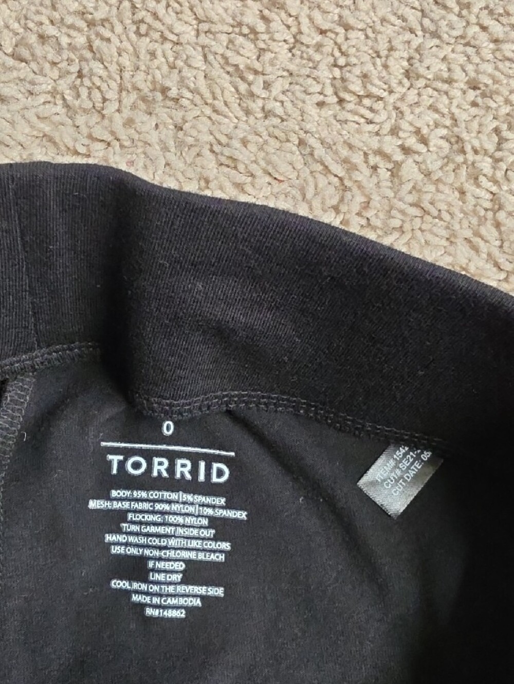 torrid Black Spiderweb Pattern Leggings Sz 0 L 12 - Picture 6 of 6